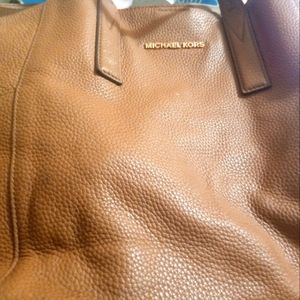 Michael kors tote